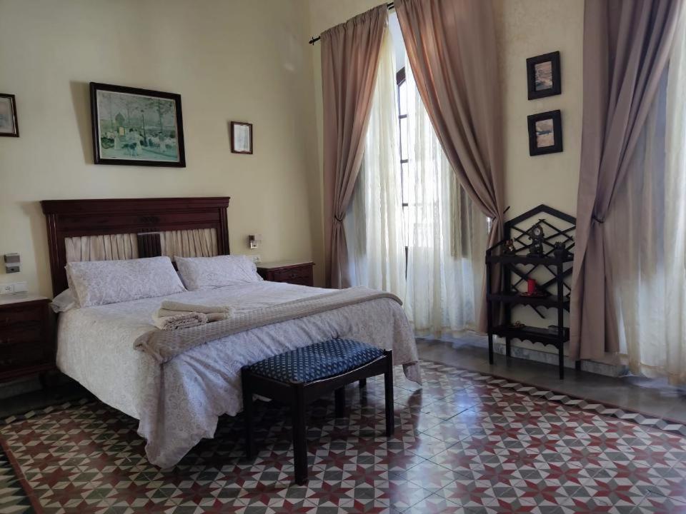 Apartamentos Jp Fregenal Фрехеналь-де-ла-Сьерра Экстерьер фото