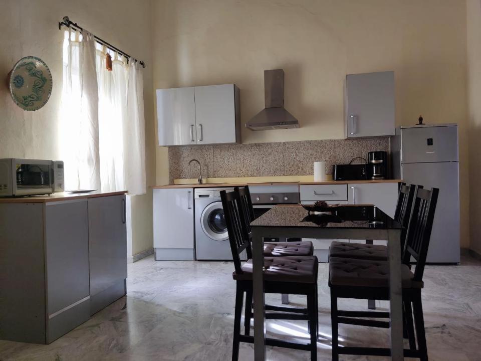 Apartamentos Jp Fregenal Фрехеналь-де-ла-Сьерра Экстерьер фото