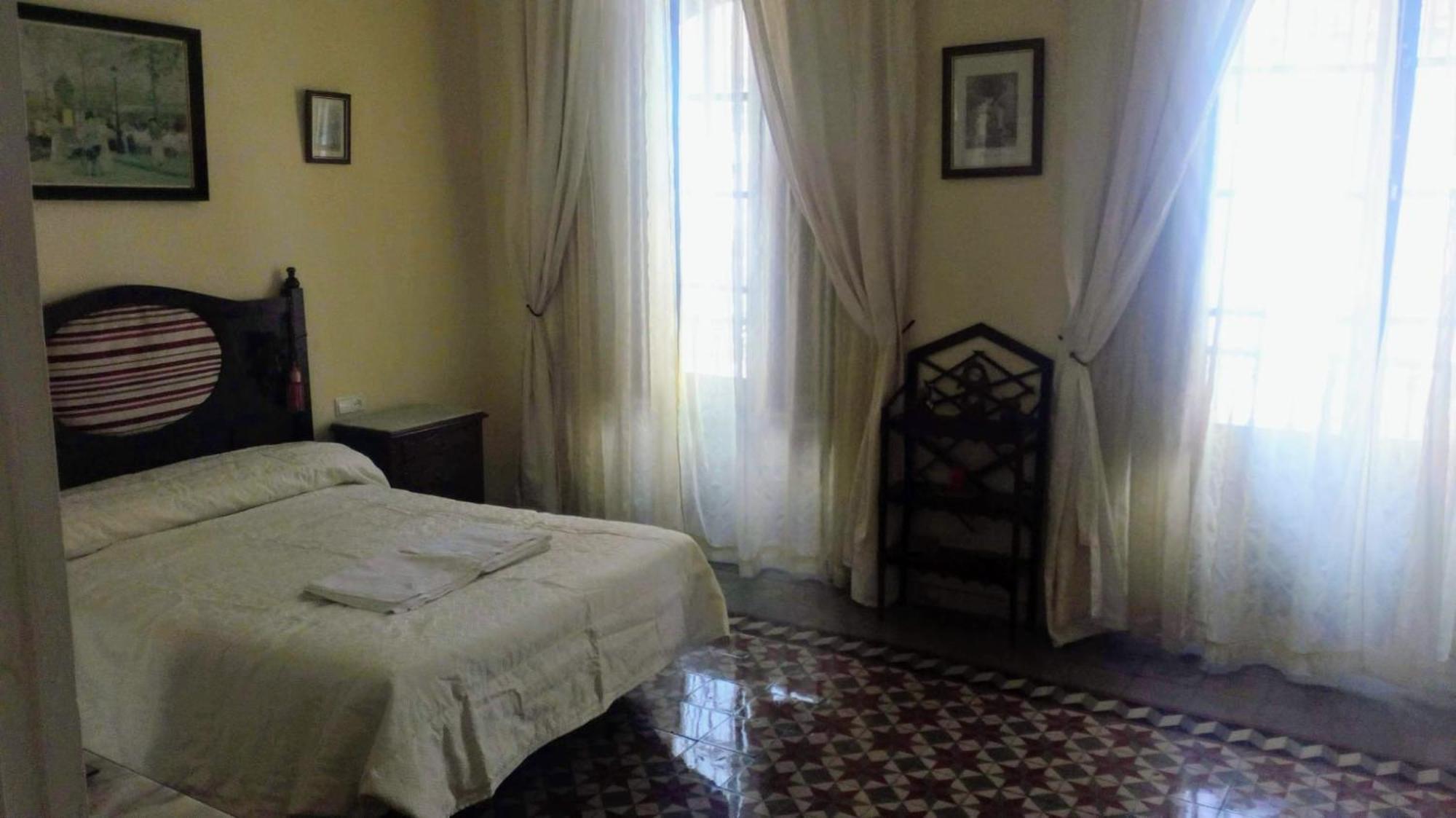 Apartamentos Jp Fregenal Фрехеналь-де-ла-Сьерра Экстерьер фото